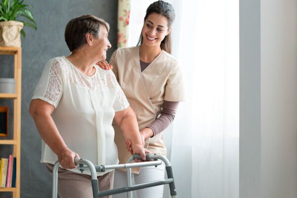 in cosa consiste riabilitazione frattura femore anziani